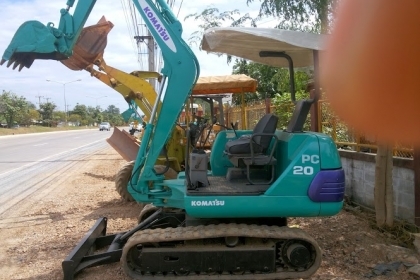 ขายรถขุด-ดัน KOMATSU pc 20-7 (มีVDOให้ชม) รถเก่านอก สภาพพร้อมใช้งาน มีเอกสารแจ้งจำหน่าย