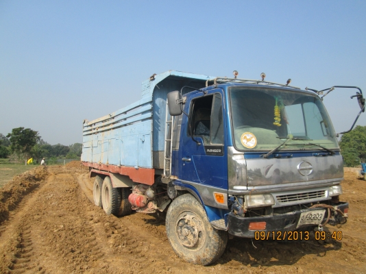 ขายสิบล้อ 2 เพลา รถใช้ HINO รถใช้งานปกติครับ