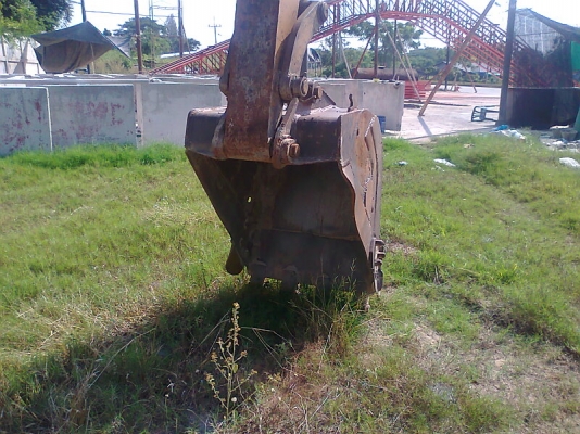 รถขุด KOMATSU 12HD-2