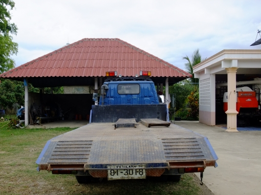 ขายเทนเลอร์ 6 ล้อโตต้า ไดน่า 300 เสริมแต่งเรียบร้อย ทะเบียนเต็ม