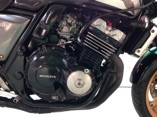 CB 400 ปี 97 ปั๊กแดง เครื่องวิ่งจมไมล์ CB 400 ปี 97 ปั๊กแดง เครื่องวิ่งจมไมล์