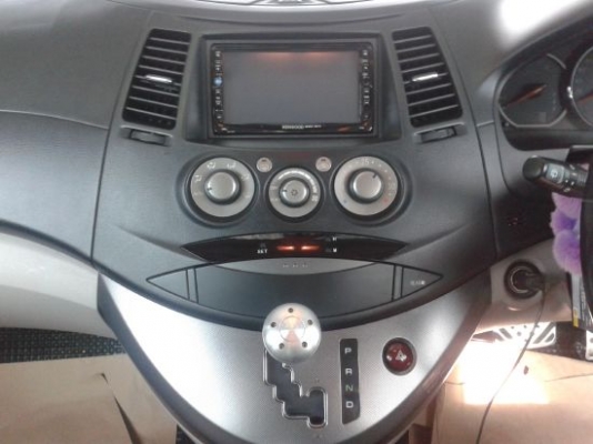 รถบ้านแท้ เจ้าของเต้นท์ใช้เอง เดิมทั้งคัน ไม่เคยทำสีและติดแก๊ส หน้าเดิม หลังเดิม วิ่งน้อยพร้อมใช้งานไม่ต้องเอาไปซ่อม จัดไฟแนนซ์ได้เต็ม มาดูรถก่อนหรือทดลองขับดูได้