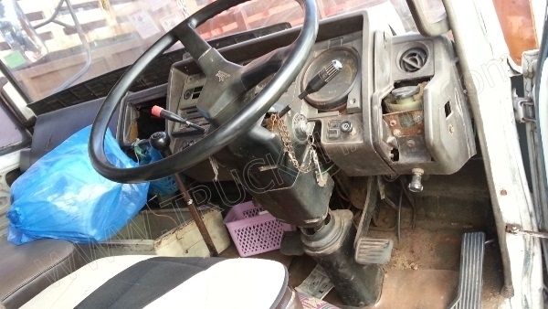 รถบรรทุก 10 ล้อ ยี่ห้อ HINO 168 แรงม้า ติดแก๊ส NGV 8 ถัง ลักษณะถังยืน