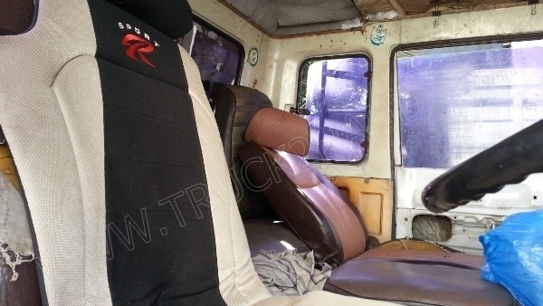 รถบรรทุก 10 ล้อ ยี่ห้อ HINO 168 แรงม้า ติดแก๊ส NGV 8 ถัง ลักษณะถังยืน