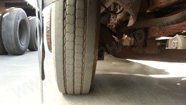 รถบรรทุก 10 ล้อ ยี่ห้อ HINO 168 แรงม้า ติดแก๊ส NGV 8 ถัง ลักษณะถังยืน