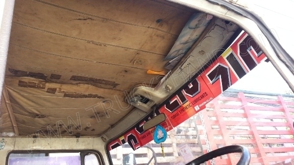 รถบรรทุก 10 ล้อ ยี่ห้อ HINO 168 แรงม้า ติดแก๊ส NGV 8 ถัง ลักษณะถังยืน