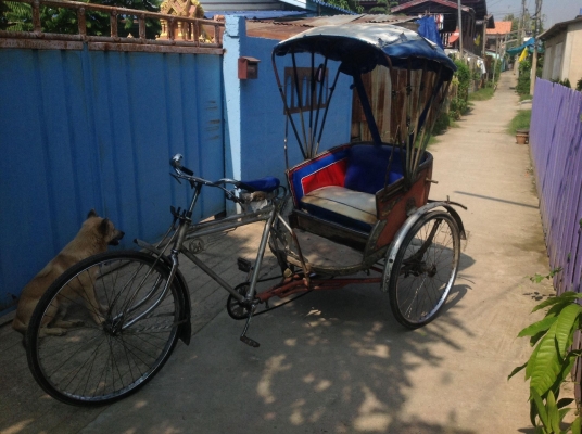 รถ 3 ล้อถีบ โบราณ สภาพสมบูรณ์ เบาะ หลังคา ครบ พร้อมใช้งาน และเก็บสะสม