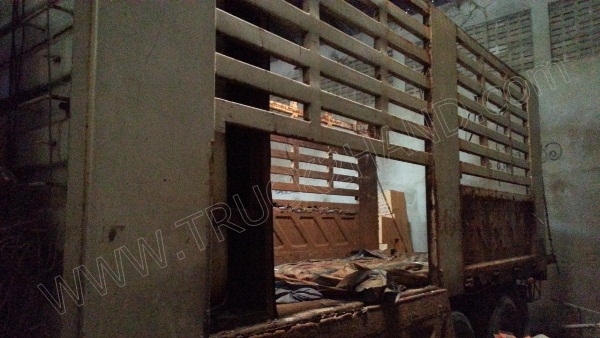 รถบรรทุกพ่วงแม่-ลูก ยี่ห้อ NISSAN  ติดแก๊ส NGV 8 ถัง ลักษณะถังยืน