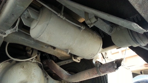 รถบรรทุก พ่วงแม่-ลูก ยี่ห้อ NISSAN 275 แรงม้า ติดแก๊ส NGV 8 ถังลักษณะถังยืน