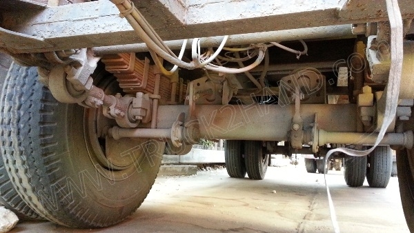 รถบรรทุก พ่วงแม่-ลูก ยี่ห้อ NISSAN 275 แรงม้า ติดแก๊ส NGV 8 ถังลักษณะถังยืน