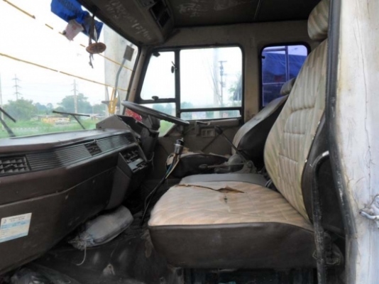 Mitsubishi Fuso 220 Turbo 10 Speed โลไฮ