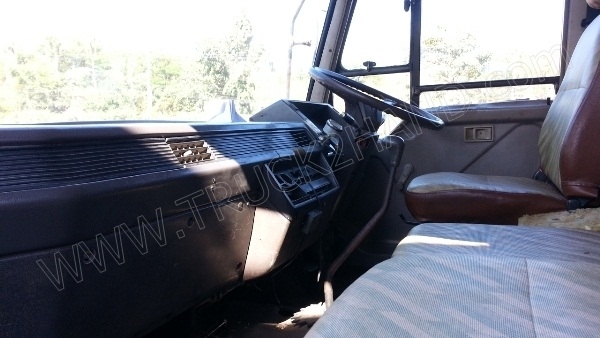 รถบรรทุก 10 ล้อ ยี่ห้อ HINO 168 แรงม้า  ติดแก๊ส NGV 8 ถัง ลักษณะถังยืน