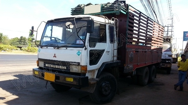 รถบรรทุก 10 ล้อ ยี่ห้อ HINO 168 แรงม้า  ติดแก๊ส NGV 8 ถัง ลักษณะถังยืน