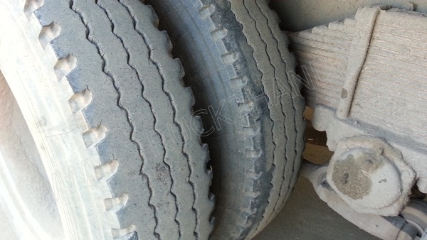 รถบรรทุก 10 ล้อ ยี่ห้อ HINO 168 แรงม้า  ติดแก๊ส NGV 8 ถัง ลักษณะถังยืน