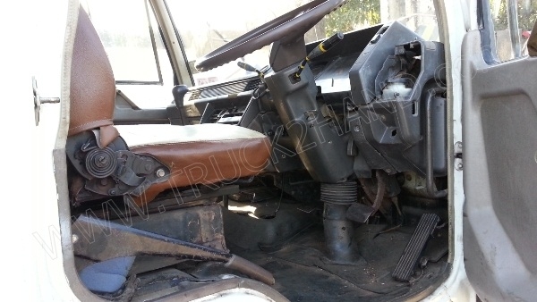 รถบรรทุก 10 ล้อ ยี่ห้อ HINO 168 แรงม้า  ติดแก๊ส NGV 8 ถัง ลักษณะถังยืน