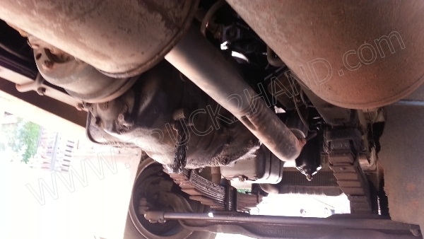 รถบรรทุก 10 ล้อ ยี่้ห้อ HINO ติดแก๊ส NGV 8 ถัง ลักษณะถังยืน