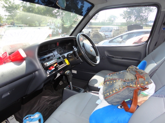 ขายรถตู้ปี2004 เครื่อง2JZออโต้ ติดแก๊สLPG ราคา 270000 ขายรถตู้ปี2004 เครื่อง2JZออโต้ ติดแก๊สLPG ราคา 270000