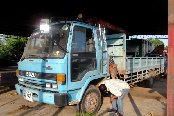 ขายด่วนรถ6ล้อร้อคกี้175แรงม้าเทอโบติดเครนTADANO3.5ตัน