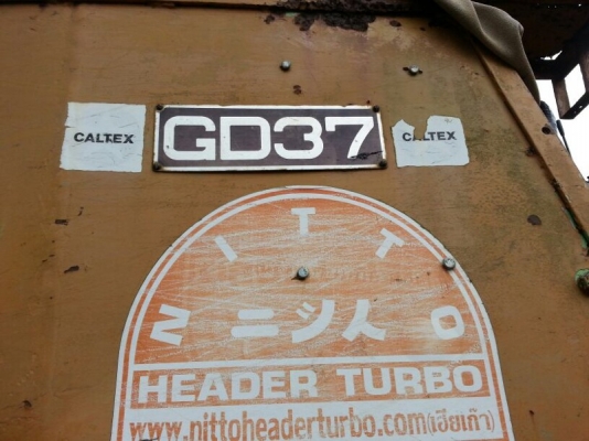 รถเกรด  KOMATSU  GD37  สนใจติดต่อ 081 - 6079515