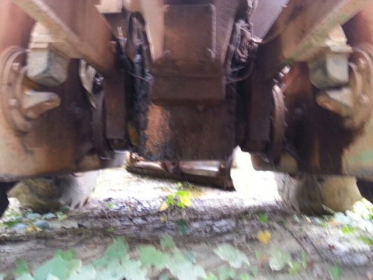 รถเกรด  KOMATSU  GD37  สนใจติดต่อ 081 - 6079515