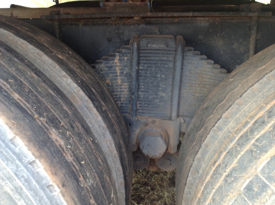 ขายรถบรรทุกแทงค์น้ำ 10 ล้อหัวยาวเพลาเดียว ชุดปั้มน้ำอยู่ครบ คัสซีสวยตลอดเส้น เครื่อง 6BF1 175 แรงม้า เกียร์ร็อคกี้ ยางเต็ม ทะเบียนพร้อมโอนครับ