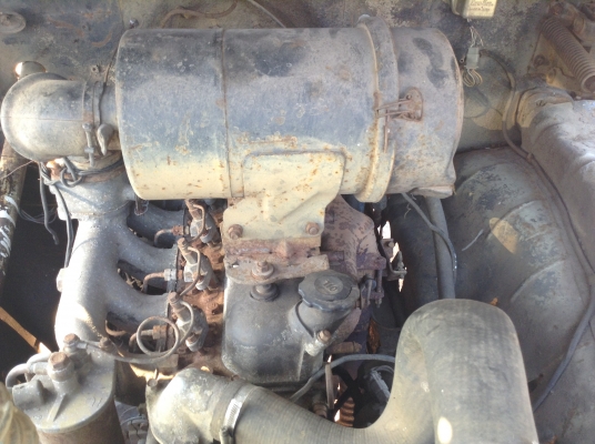 ขายรถบรรทุกแทงค์น้ำ 10 ล้อหัวยาวเพลาเดียว ชุดปั้มน้ำอยู่ครบ คัสซีสวยตลอดเส้น เครื่อง 6BF1 175 แรงม้า เกียร์ร็อคกี้ ยางเต็ม ทะเบียนพร้อมโอนครับ