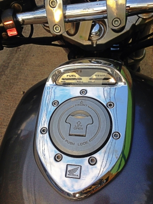 ขาย X4 1,300 cc. สไตล์ V rod. สภาพจบๆ อินวอย+สพม ตัวจริง รถใช้เองดูแลอย่างดีครับ ขาย X4 1,300 cc. สไตล์ V rod. สภาพจบๆ อินวอย+สพม ตัวจริง รถใช้เองดูแลอย่างดีครับ