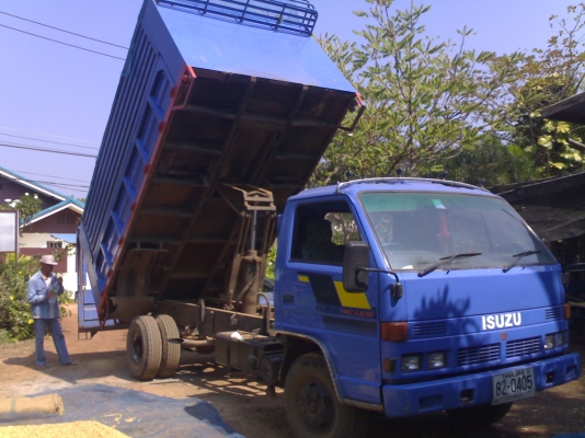 ขาย6ล้อดั๊ม NPR58P เครื่อง4BE1 110แรง สภาพสวยมากๆ ยาว5.ม