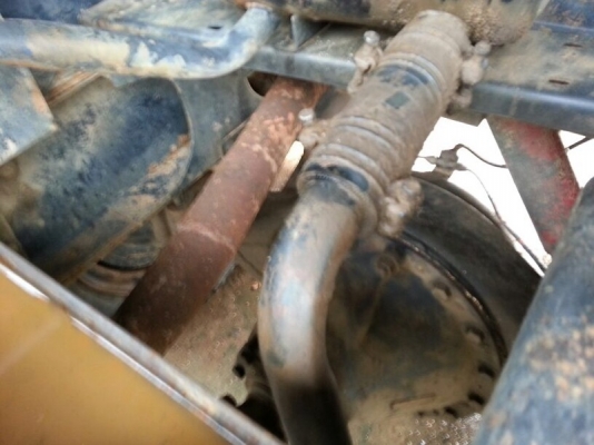 รถฮีโน่ 6 ล้อดั้ม 195 แรงม้า  สนใจติดต่อ 081 - 6079515