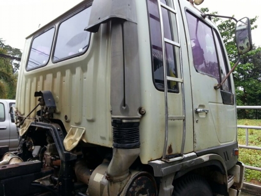 รถฮีโน่ 6 ล้อดั้ม 195 แรงม้า  สนใจติดต่อ 081 - 6079515