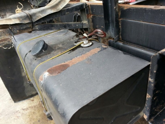 รถฮีโน่ 6 ล้อดั้ม 195 แรงม้า  สนใจติดต่อ 081 - 6079515