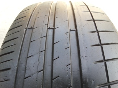 ขายยาง205/55/16 ปี 11/2เส้นปี10/2เส้น MICHERLIN PILOT Sport3 1 ชุด