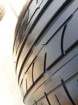 ขายยาง205/55/16 ปี 1311 YOKOHAMA Earth1 1 ชุด