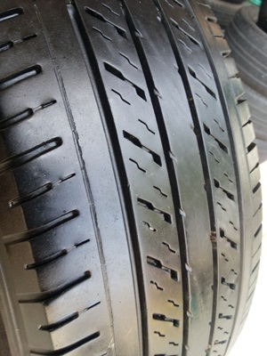 ขายยาง215/65/16 ปี 0713 DUNLOP SP LT37 1ชุด