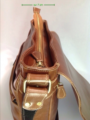 กระเป๋าหนังแท้ series 04 ดูรูปด้านใน