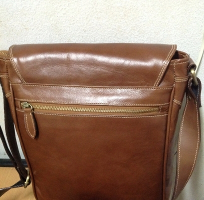 กระเป๋าหนังแท้ series 04 ดูรูปด้านใน