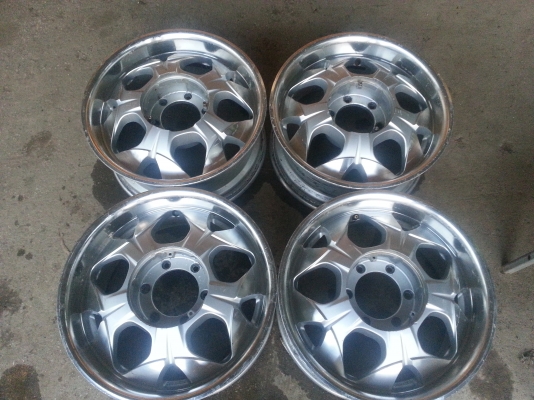 แมกซ์17&times;7.5"