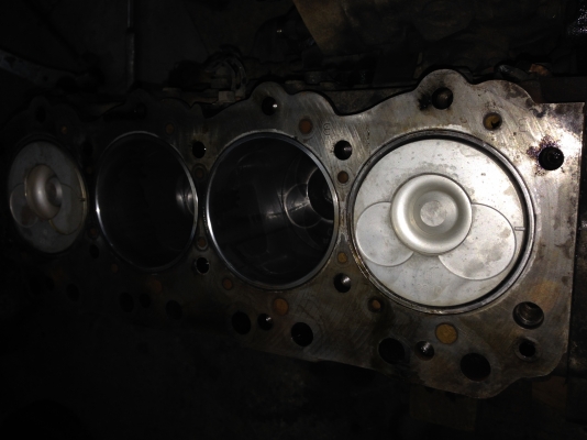 ขอขายเครื่องISUZU2800 โบ