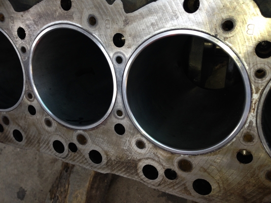 ขอขายเครื่องISUZU2800 โบ