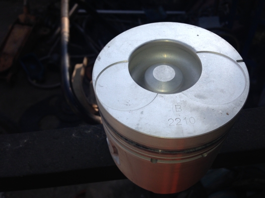 ขอขายเครื่องISUZU2800 โบ