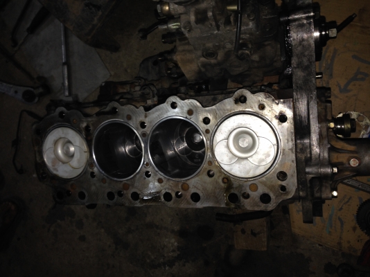 ขอขายเครื่องISUZU2800 โบ