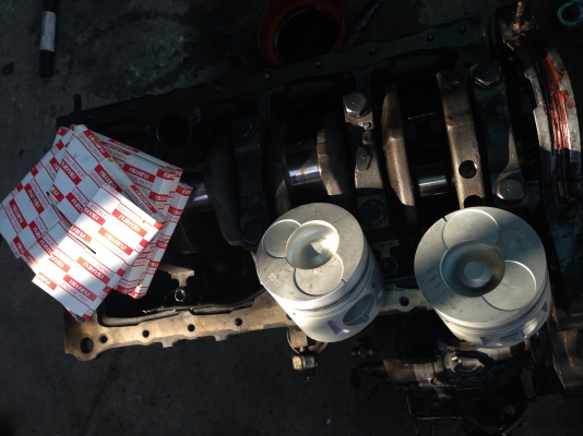 ขอขายเครื่องISUZU2800 โบ