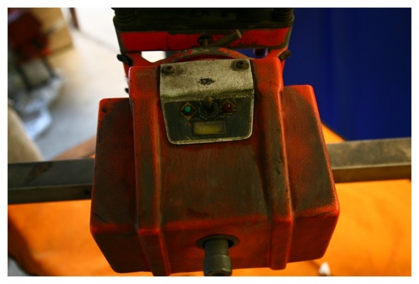 ขายเครื่องตั้งศูนย์ล้อ HUNTER G 111 ถูกๆครับ