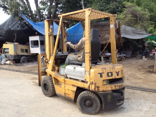 รถฟอร์คลิฟต์ toyota 1.5t สภาพดี ราคาถูกมาก!!