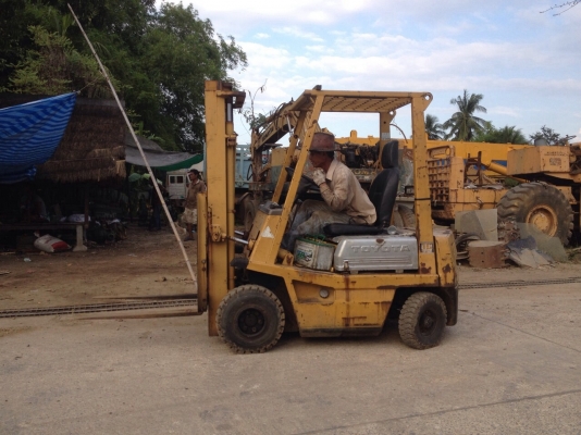 รถฟอร์คลิฟต์ toyota 1.5t สภาพดี ราคาถูกมาก!!