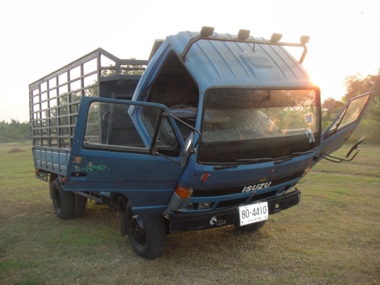 ขาย  ISUZU NPR 115 แรง เกียร์สั้น เอฟหลัง ( ห้างแท้ )