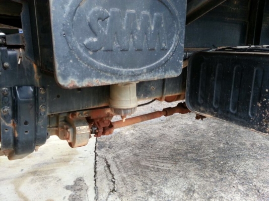 รถอีซูซุ 6 ล้อดั้ม  200 แรงม้า ปี 47  ( รถวิ่ง 13x,xxx กม. )    สนใจติดต่อ 081 - 6079515