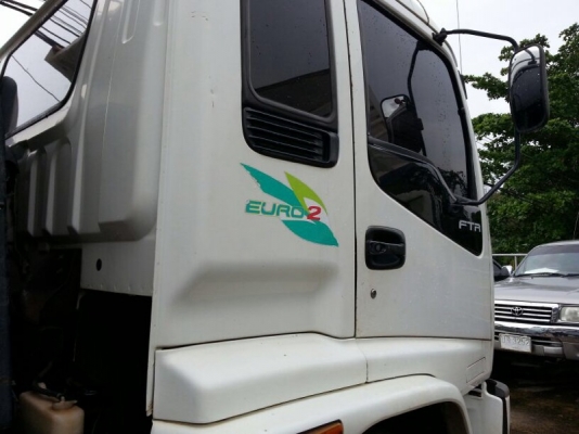 รถอีซูซุ 6 ล้อดั้ม  200 แรงม้า ปี 47  ( รถวิ่ง 13x,xxx กม. )    สนใจติดต่อ 081 - 6079515