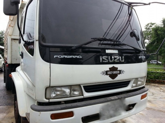 รถอีซูซุ 6 ล้อดั้ม  200 แรงม้า ปี 47  ( รถวิ่ง 13x,xxx กม. )    สนใจติดต่อ 081 - 6079515
