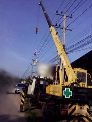 รถฮีโน่ 6 ล้อ ติดเครน 8 ตัน. KM777  117 แรงม้า.  สนใจติดต่อ 081 - 6079515